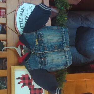 Size 12 months toddler Levi jeans jacket